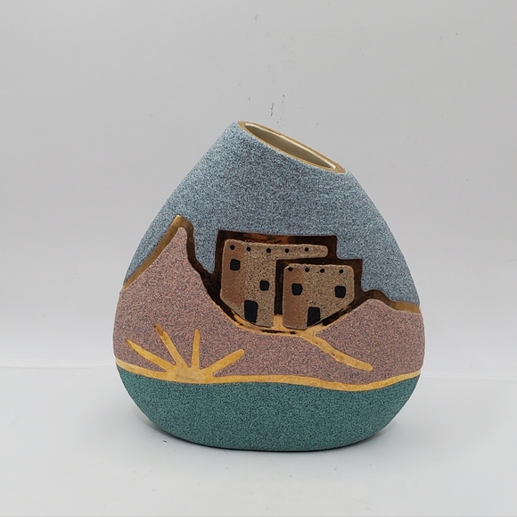 Southwestern Sand Pottery Art Vase Pueblo 14 Karat Gold Accents Village Scenery - Picture 10 of 13